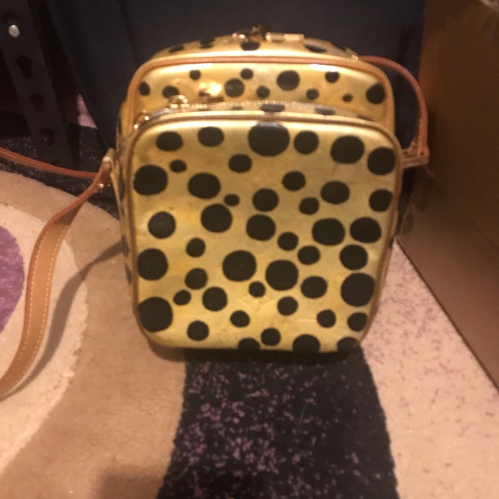 Auth Louis Vuitton Vernis Wooster crossbody bag